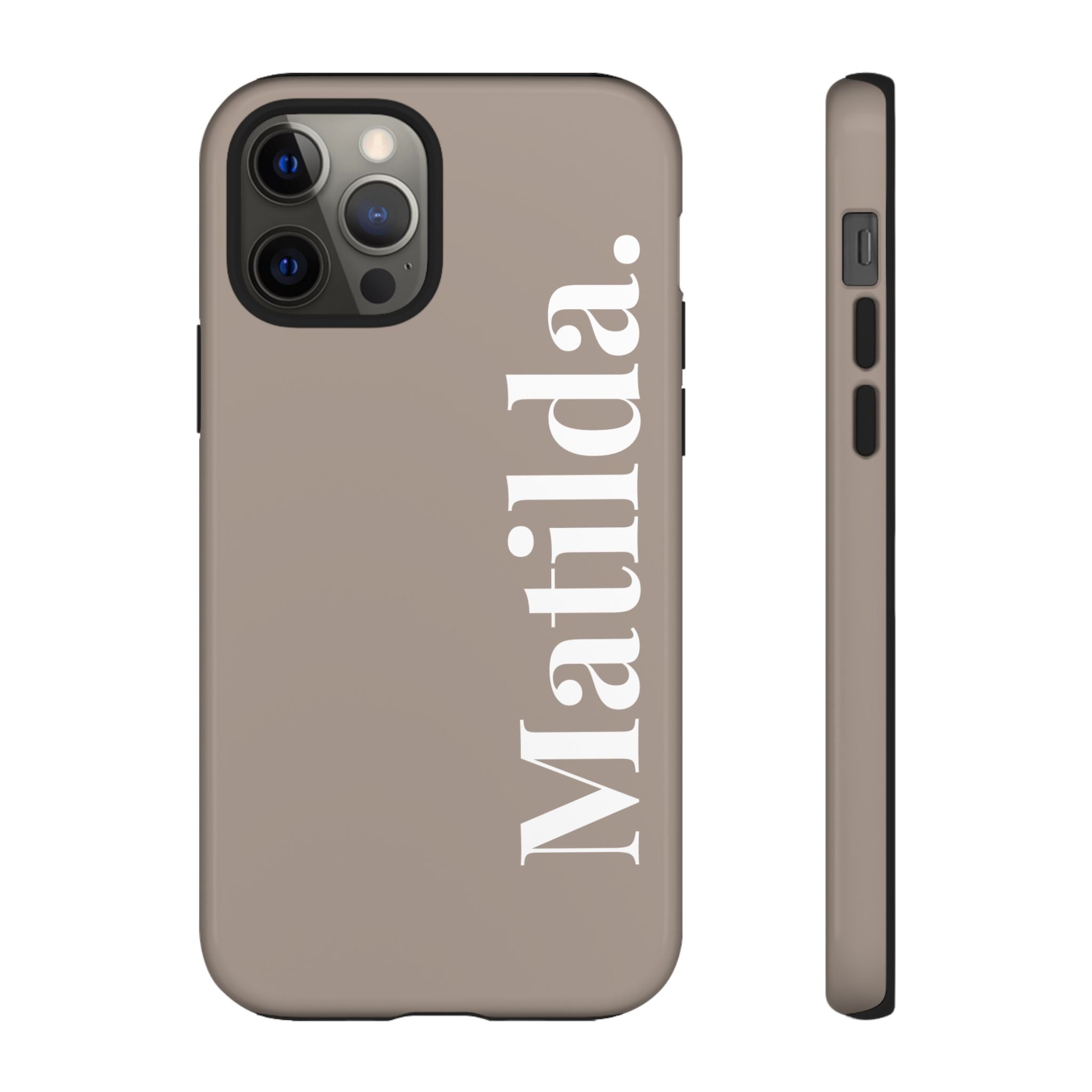 MOCCA BOLD NAME – Personalisierte Handyhülle mit Dual-Layer-Schutz