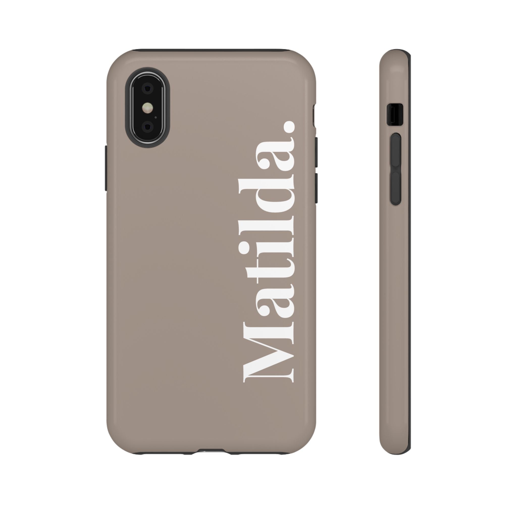 MOCCA BOLD NAME – Personalisierte Handyhülle mit Dual-Layer-Schutz