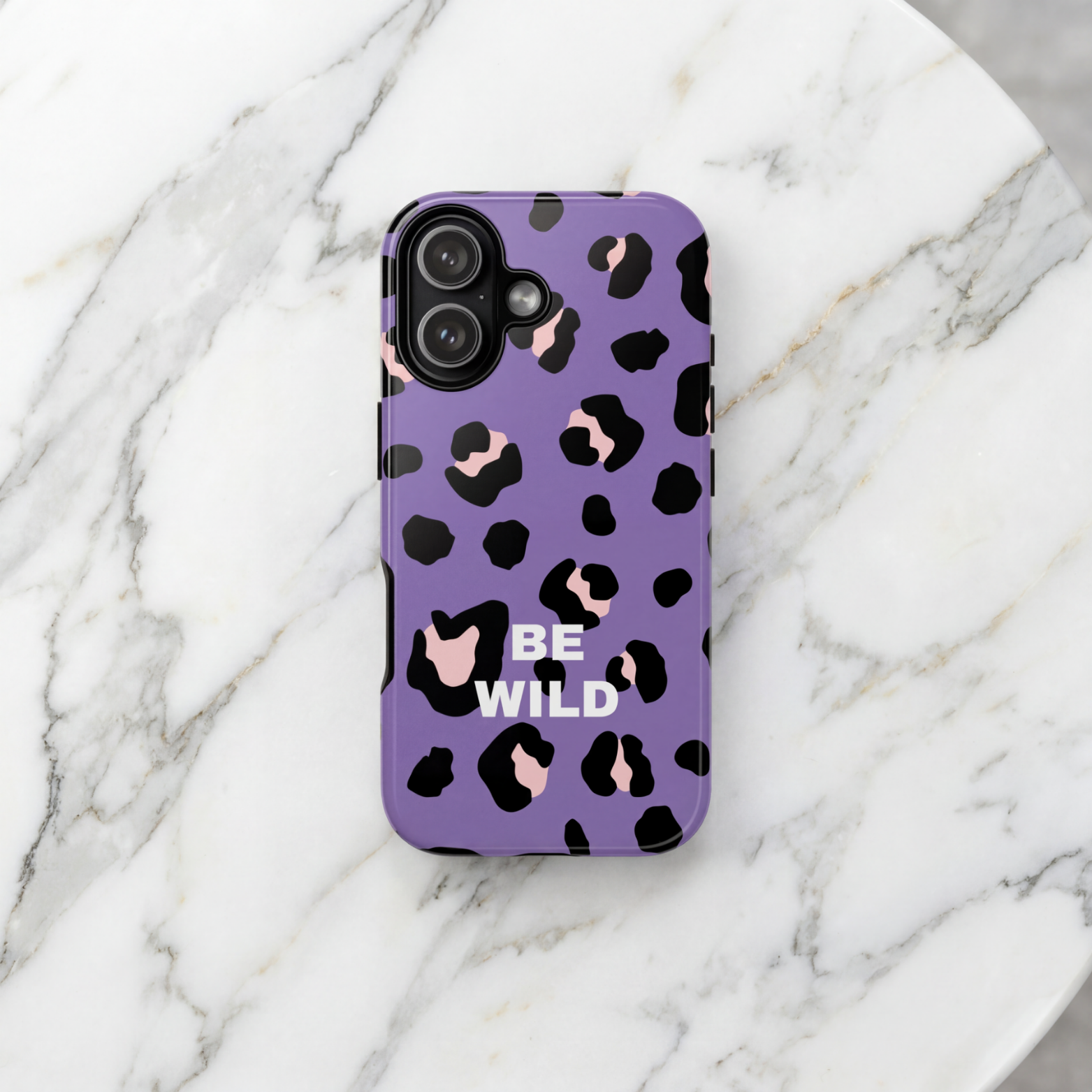 PURPLE LEO – Personalisierte Handyhülle mit Dual-Layer-Schutz