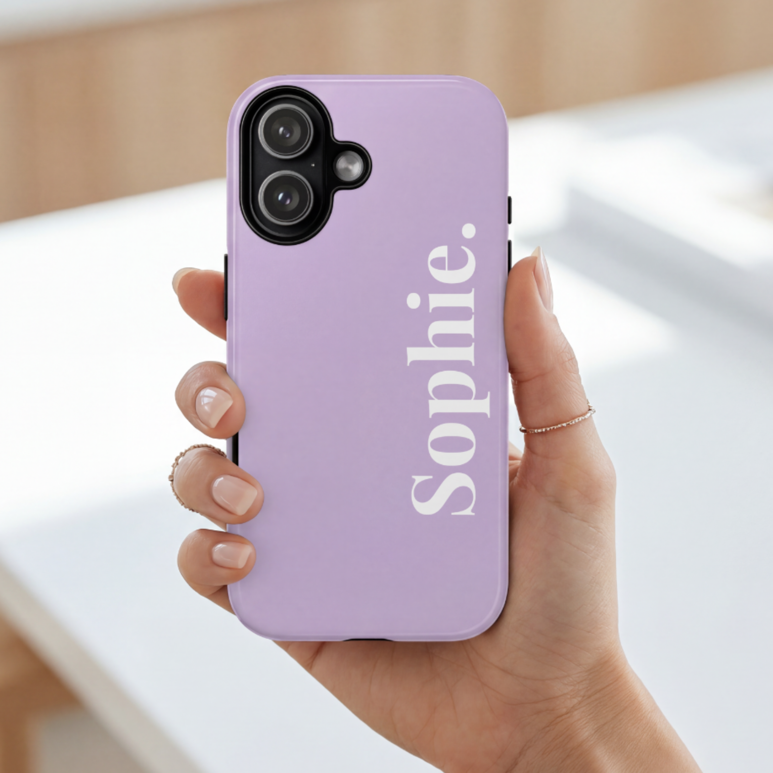 LAVENDEL BOLD NAME – Personalisierte Handyhülle mit Dual-Layer-Schutz