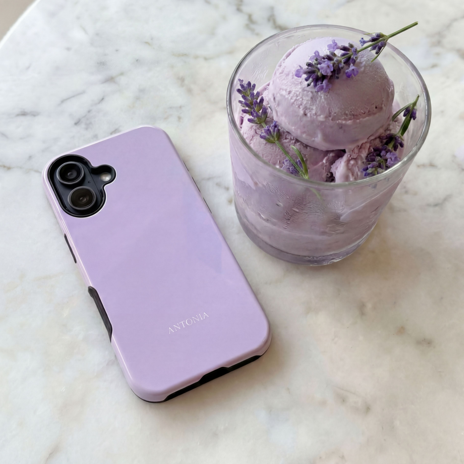 LAVENDEL – Personalisierte Handyhülle mit Dual-Layer-Schutz
