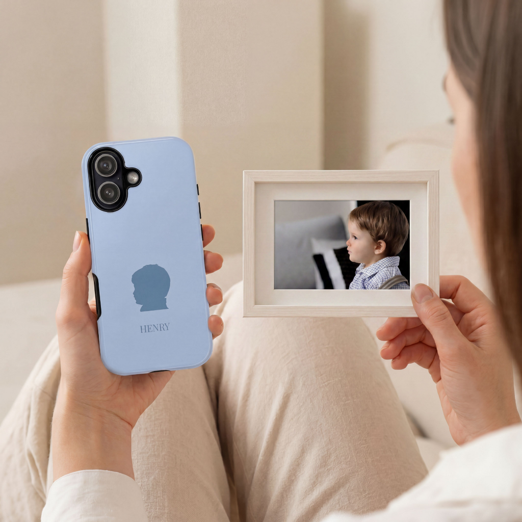 SILHOUETTE BLUE – Personalisierte Handyhülle mit Dual-Layer-Schutz