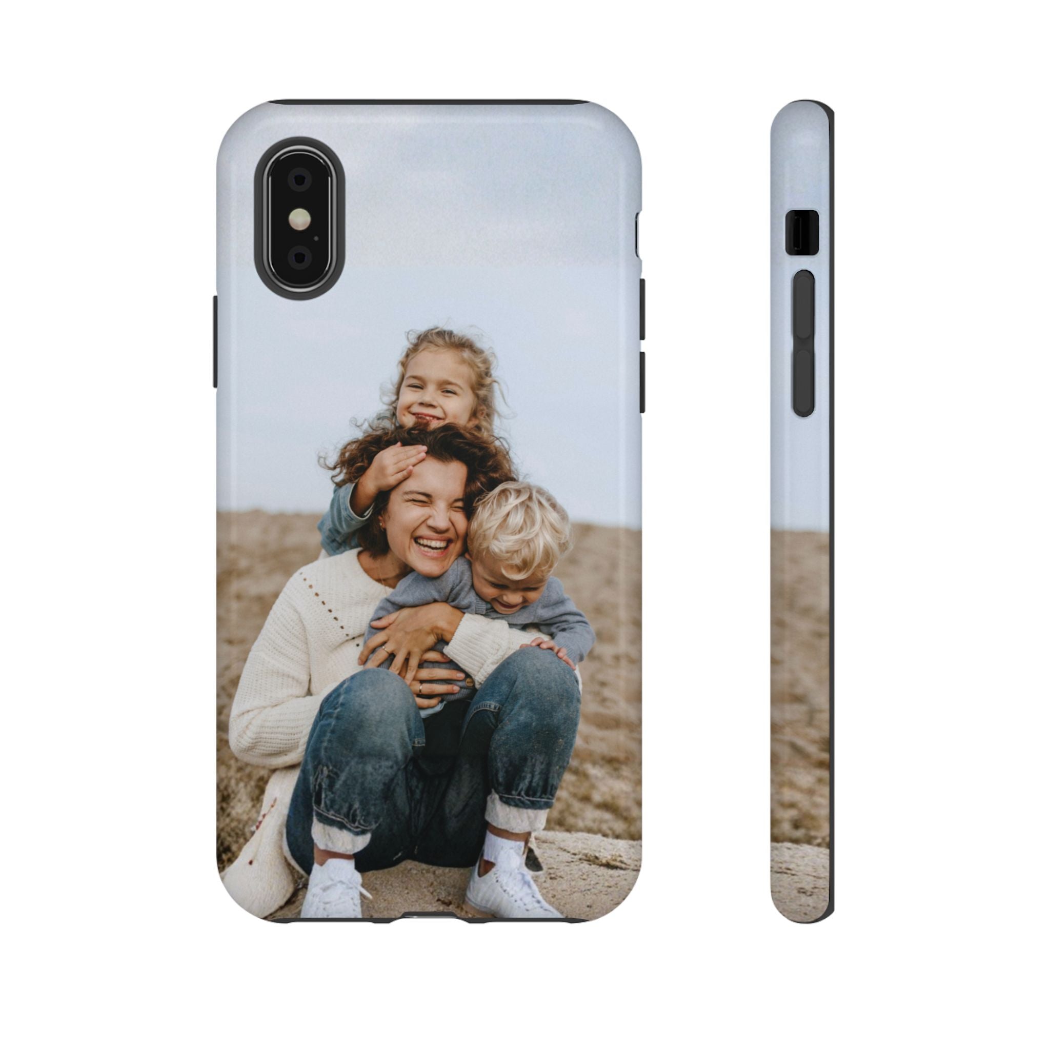 MOMENTS – Personalisierte Foto Handyhülle mit Dual-Layer-Schutz